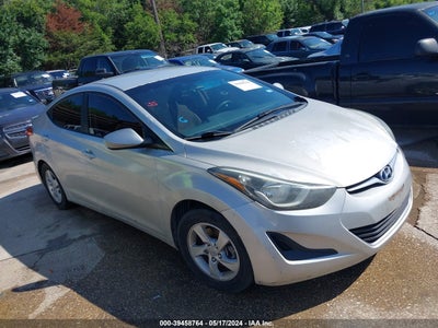 Hyundai Elantra 2015