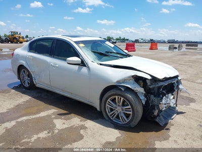 INFINITI JOURNEY 2013