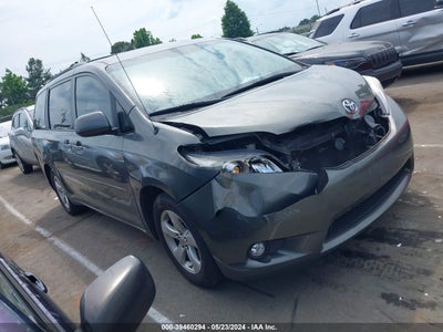 TOYOTA SIENNA 2012