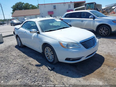 CHRYSLER 200 2012