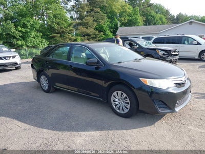 TOYOTA CAMRY 2012
