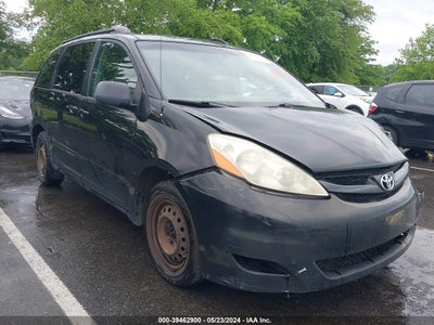 TOYOTA SIENNA 2008