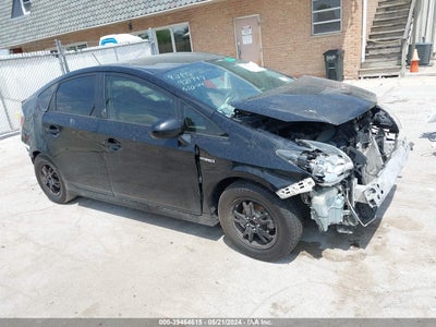 TOYOTA PRIUS 2015