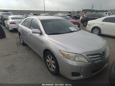 TOYOTA CAMRY 2011
