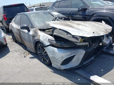 TOYOTA CAMRY 2020