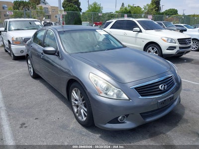 INFINITI G37 2012