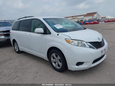 TOYOTA SIENNA 2012