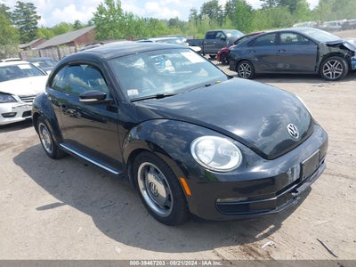 VOLKSWAGEN BEETLE 2012
