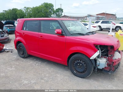 SCION SCION XB 2013
