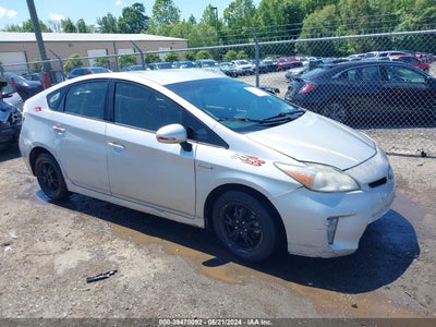 TOYOTA PRIUS 2015