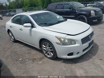 NISSAN MAXIMA 2011