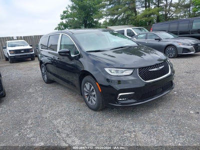 CHRYSLER PACIFICA HYBRID 2024