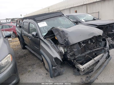 TOYOTA TACOMA 2017
