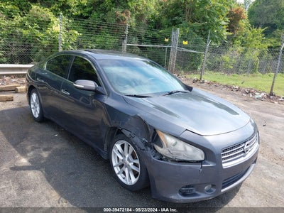 NISSAN MAXIMA 2011