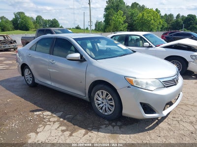 TOYOTA CAMRY 2014