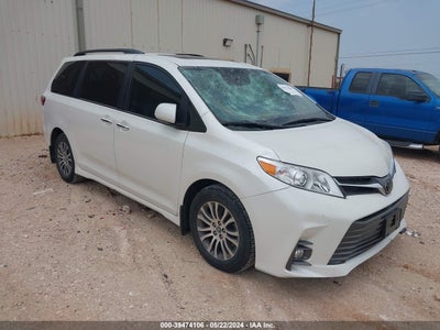 TOYOTA SIENNA 2020