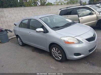 TOYOTA YARIS 2009