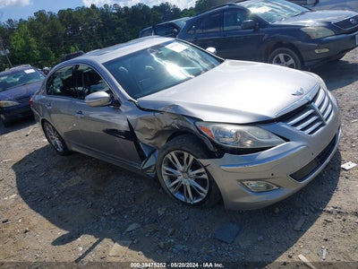 HYUNDAI GENESIS 2013