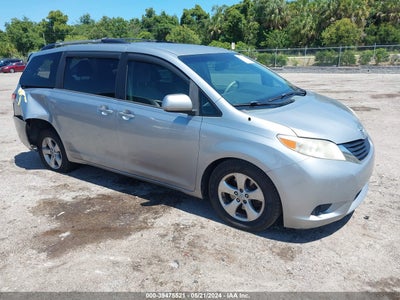 TOYOTA SIENNA 2014