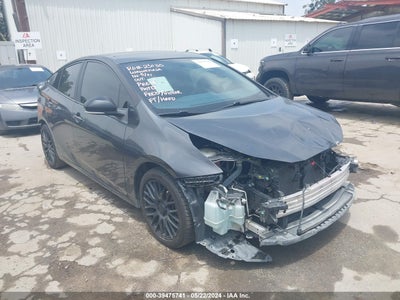 TOYOTA PRIUS 2016