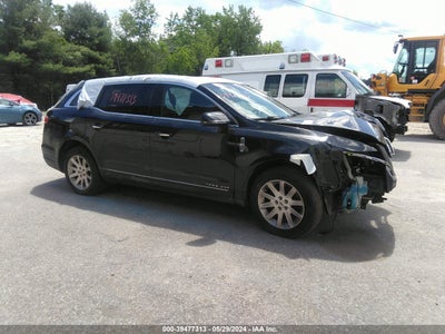 LINCOLN MKT 2014