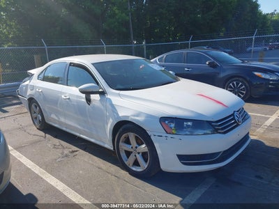 VOLKSWAGEN PASSAT 2.5 2012