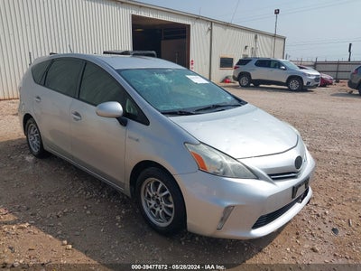 TOYOTA PRIUS V 2013