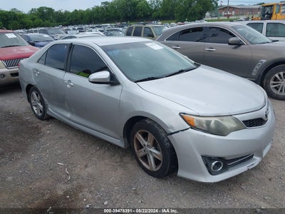 TOYOTA CAMRY 2014