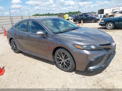 TOYOTA CAMRY 2024
