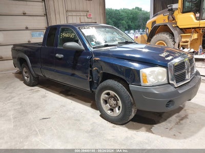 DODGE DAKOTA 2005