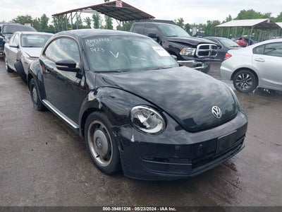 VOLKSWAGEN BEETLE 2015