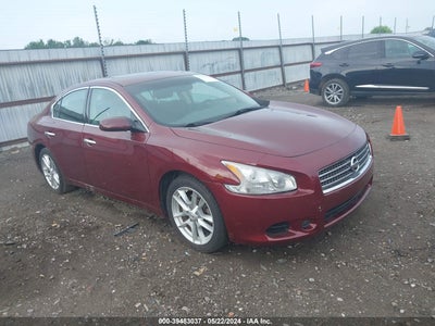 NISSAN MAXIMA 2011