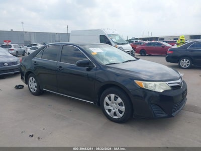 TOYOTA CAMRY 2014