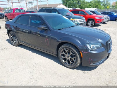 CHRYSLER 300 2015