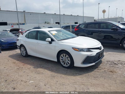 TOYOTA CAMRY 2024