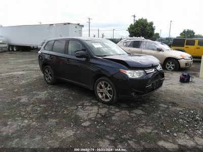 MITSUBISHI OUTLANDER 2014