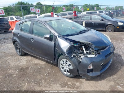 TOYOTA PRIUS C 2013
