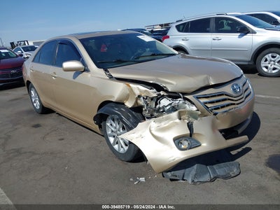 TOYOTA CAMRY 2011