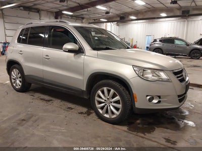 VOLKSWAGEN TIGUAN 2011