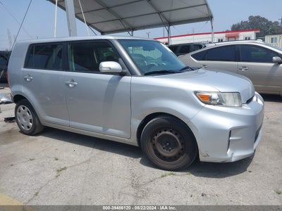 SCION XB 2012