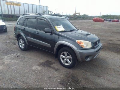 TOYOTA RAV4 2005
