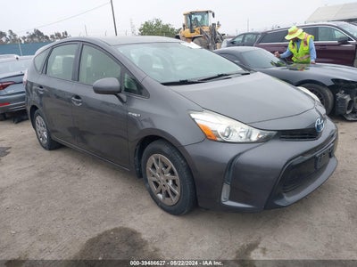 TOYOTA PRIUS V 2015