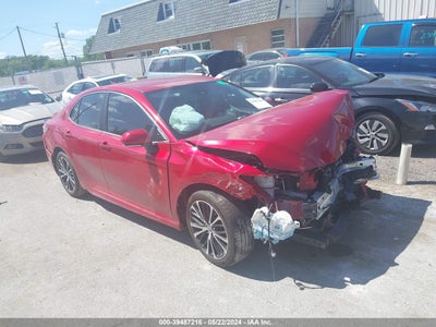 TOYOTA CAMRY 2020