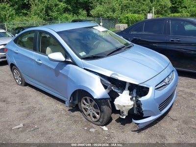 HYUNDAI ACCENT 2013