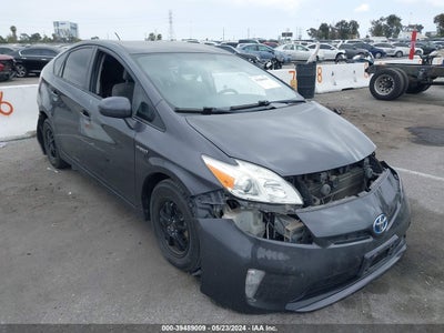 TOYOTA PRIUS 2014