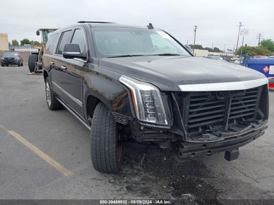 CADILLAC ESCALADE ESV 2019