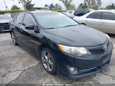 TOYOTA CAMRY 2014