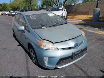 TOYOTA PRIUS 2013