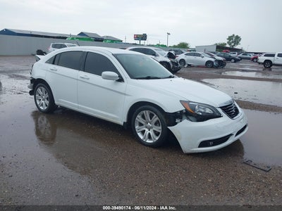 CHRYSLER 200 2011