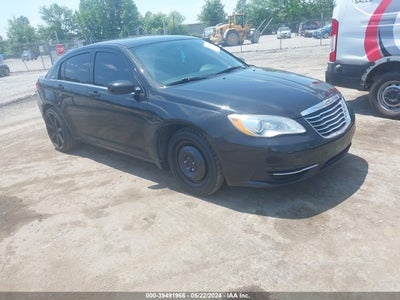 CHRYSLER 200 2013